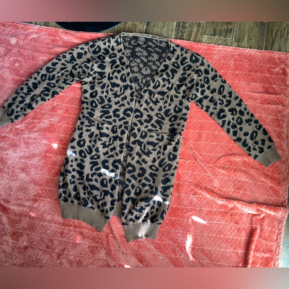 💫Women’s Sz XL SHEIN Leopard Print Cardigan